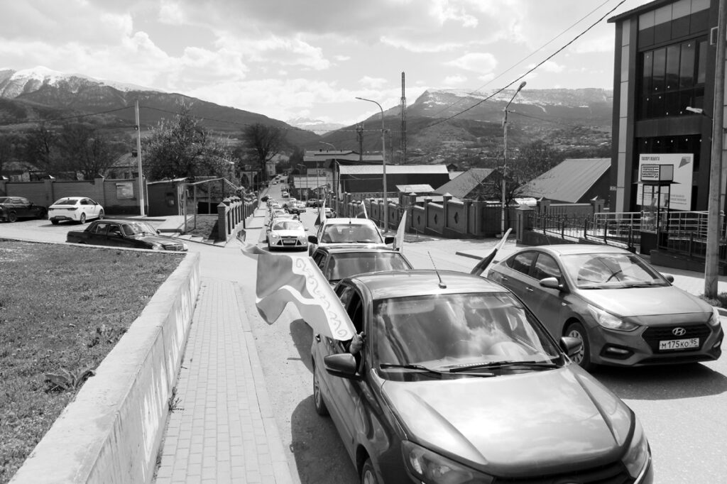 Автопробег в честь Дня мира в ЧР